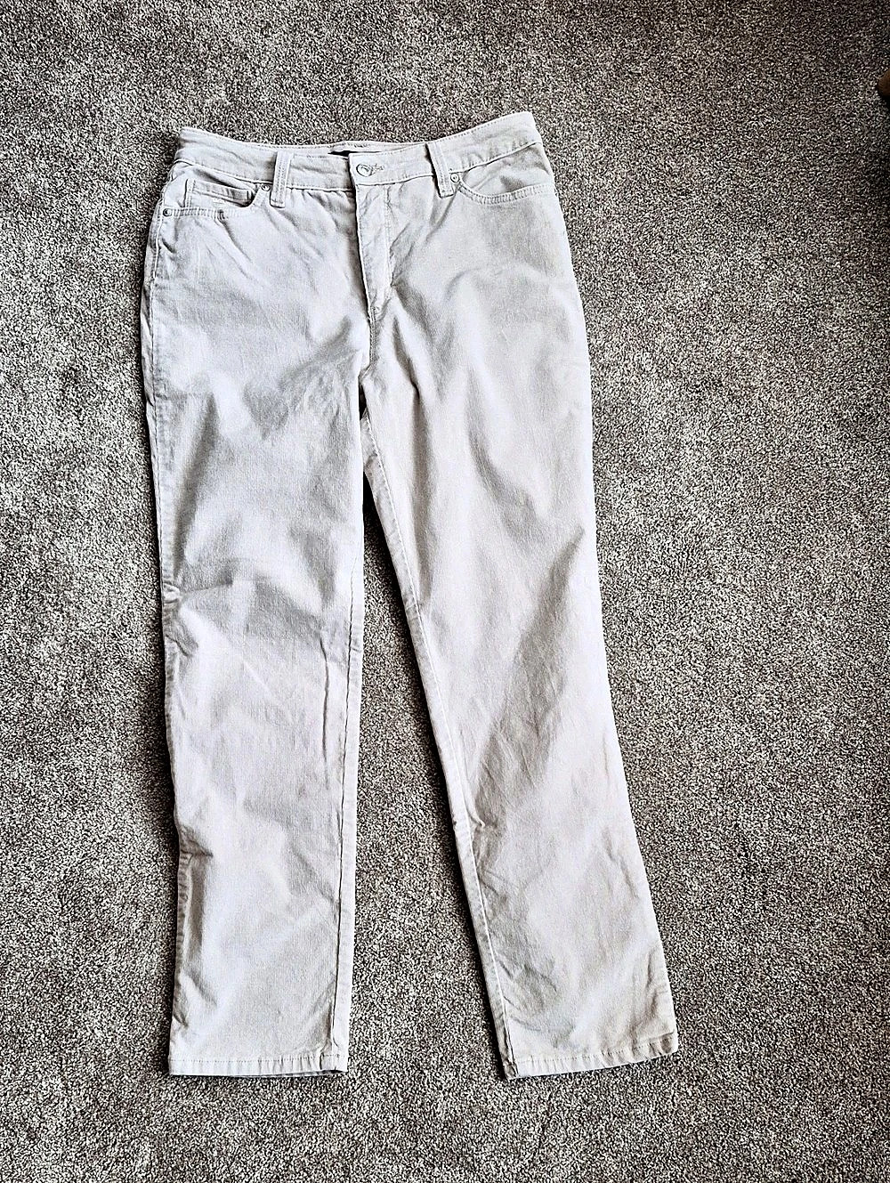 Straight Leg Corduroys In White